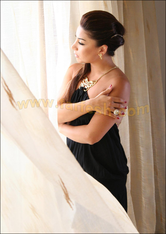 الين خلف: سأكون أماً خارقة لأنني أملك كل معطيات الحب والحنان صورة رقم 9 الين خلف: سأكون أماً خارقة لأنني أملك كل معطيات الحب والحنان صورة رقم 9