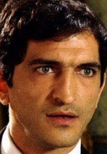 عمرو واكد: غمرتني سعادة بالغة بعد تنحي مبارك ونجاح الثورة  صورة رقم 2