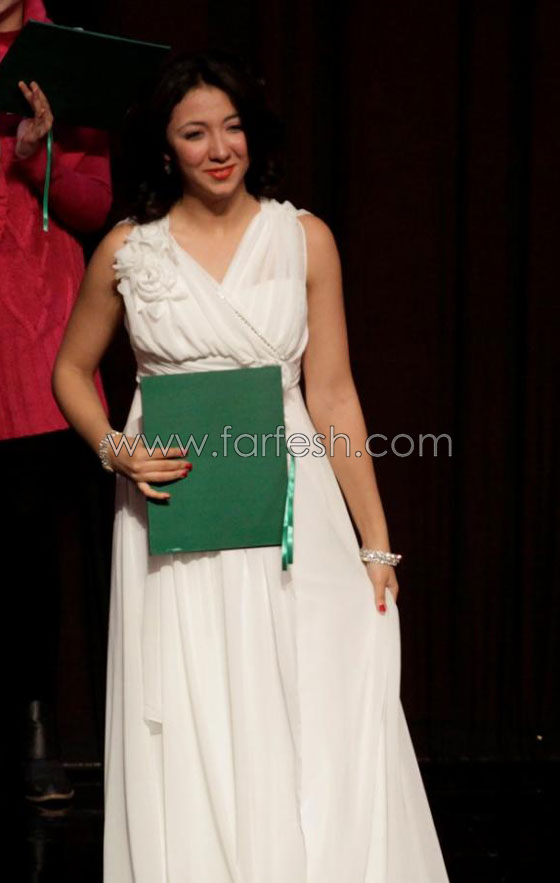 انغام تتعرض لموقف محرج وتتدارك الموقف بابتسامة! صورة رقم 11 انغام تتعرض لموقف محرج وتتدارك الموقف بابتسامة! صورة رقم 11