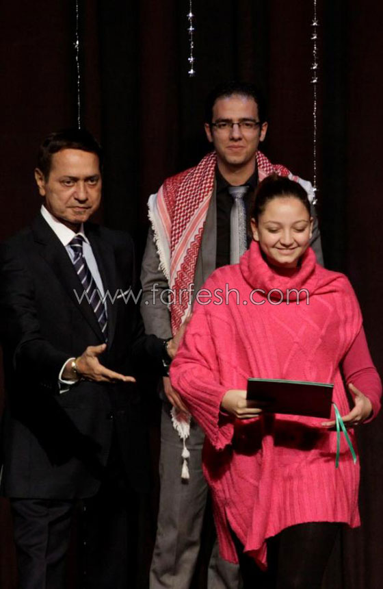 انغام تتعرض لموقف محرج وتتدارك الموقف بابتسامة! صورة رقم 19 انغام تتعرض لموقف محرج وتتدارك الموقف بابتسامة! صورة رقم 19