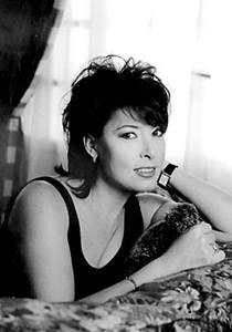 انوشكا: تجربتي مع عادل امام لذيذة وتواضعه بالعمل يشعرني بالراحة صورة رقم 2 انوشكا: تجربتي مع عادل امام لذيذة وتواضعه بالعمل يشعرني بالراحة صورة رقم 2