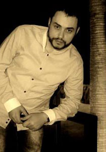 اسعد الحطاب: العمر ليس عائقاً أمام الحب و اسعد الحطاب: العمر ليس عائقاً أمام الحب و