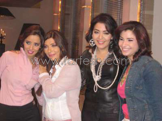 لماذا ركعت اصالة على ركبتيها؟!  صورة رقم 3