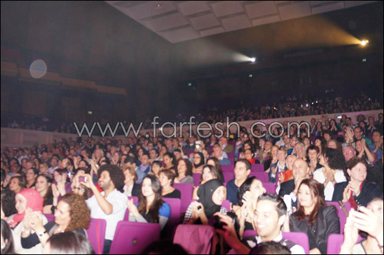 بالصور.. اصالة نصري تلهب حماس الجمهور في هولندا!  صورة رقم 4