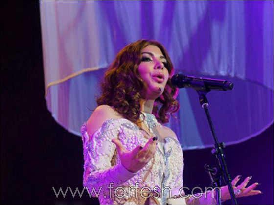 ما سبب بكاء أصالة وطلاء اظافرها بالاسود في حفلها بهولندا؟!  صورة رقم 9