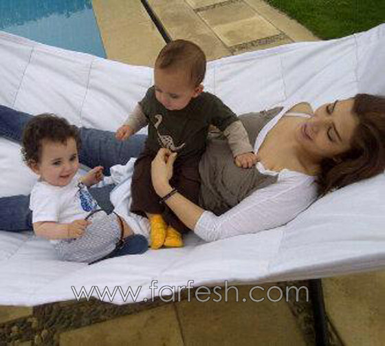 اصالة نصري: اقضي اوقات سعيدة مع توأمي واعلمهما النطق بلغتين! صورة رقم 5 اصالة نصري: اقضي اوقات سعيدة مع توأمي واعلمهما النطق بلغتين! صورة رقم 5