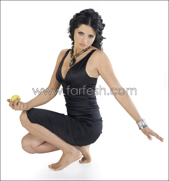 الفنانة اسمرا في كليب جديد بعنوان 