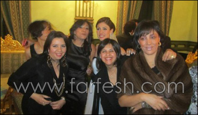 بالصور.. عقد قران الفنانة بسمة بحضور نجوم الفن وشخصيات سياسية صورة رقم 4