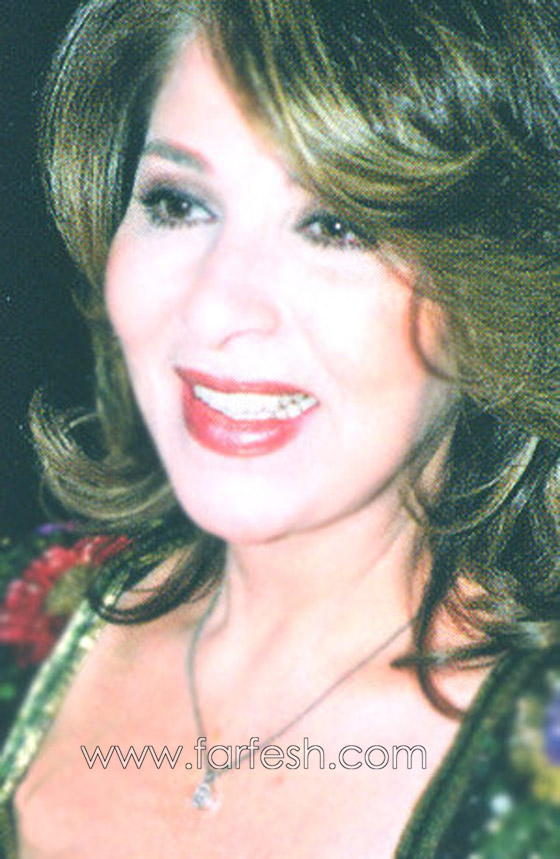 الممثلة المصرية بوسي.. تزوجت من الفنان نور الشريف وتطلقا صورة رقم 25 الممثلة المصرية بوسي.. تزوجت من الفنان نور الشريف وتطلقا صورة رقم 25