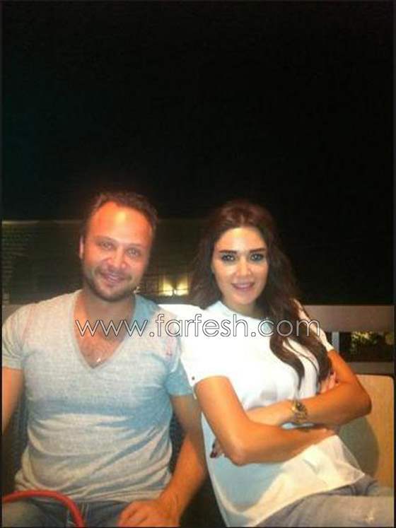 سيرين عبد النور تستقبل فريق عمل 