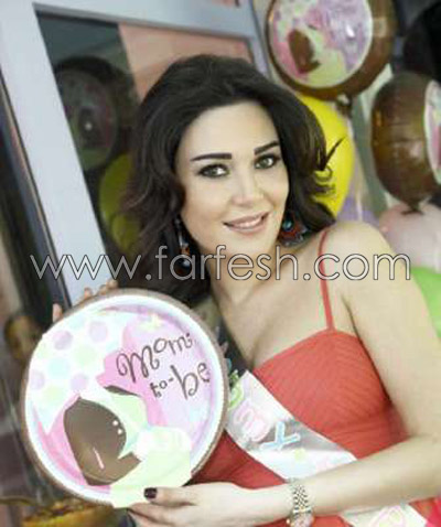 مبروك.. سيرين عبد النور تضع مولودتها 