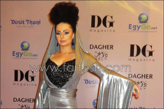 بالصور.. ديانا كرزون بلوك جديد يشبه الساحرات!  صورة رقم 7