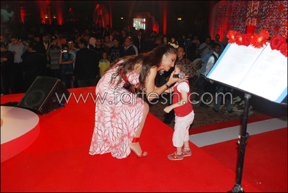 دوللي تغني باقة من اجمل اغانيها في حفل فودافون  صورة رقم 19