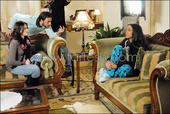 بالصور.. دوللي تنتهي من تصوير مشاهدها في مسلسلها لقاء  صورة رقم 12