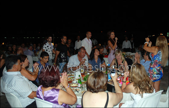 دومينيك تحيي حفل سنوي بمناسبة العيد الـ66 للجيش اللبناني! صورة رقم 2 دومينيك تحيي حفل سنوي بمناسبة العيد الـ66 للجيش اللبناني! صورة رقم 2