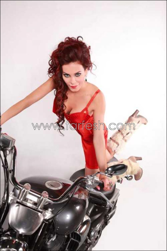 دومينيك: ظهوري باللانجيري لا يعني قبولي الظهور بملابس داخلية! صورة رقم 6 دومينيك: ظهوري باللانجيري لا يعني قبولي الظهور بملابس داخلية! صورة رقم 6