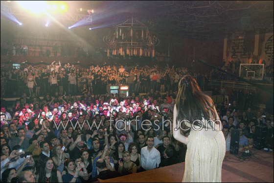 دومينيك حوراني تستقبل العام بحضور 4000 شخص! صورة رقم 6 دومينيك حوراني تستقبل العام بحضور 4000 شخص! صورة رقم 6