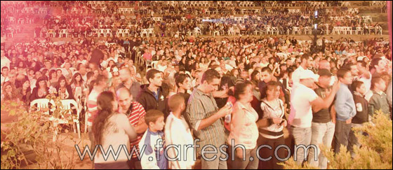 بالصور..دومينيك تغني على مدرج ميروبا السياحي!!  صورة رقم 8