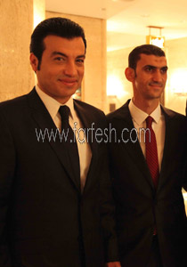 بالصور.. ايهاب توفيق يحتفل مع النجوم بنجاح ألبومه!   صورة رقم 1