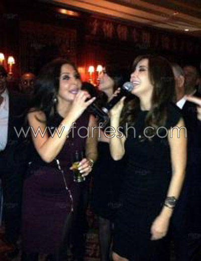 شاهدوا: نانسي عجرم تغني في عيد ميلاد اليسا صورة رقم 5 شاهدوا: نانسي عجرم تغني في عيد ميلاد اليسا صورة رقم 5