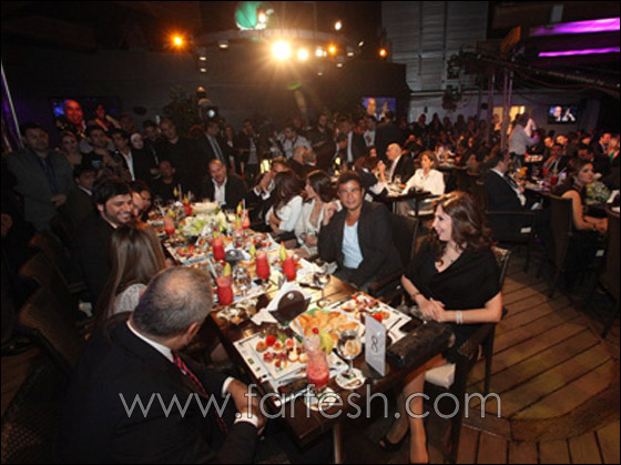 شاهدوا رومانسية اليسا وعمرو دياب في افتتاح روتانا كافيه بالاردن!  صورة رقم 2