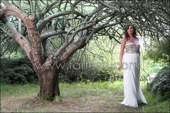 مسلسلات اون لاين ينقل لكم صورا من كليب تصدّق بمين للفنانة اليسا!   صورة رقم 3