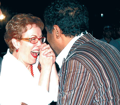 الشاب خالد: لماذا يتمسك القذافي بالكرسي رغم المجازر؟!  صورة رقم 8