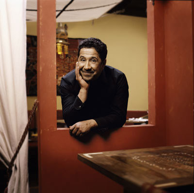 الشاب خالد: لماذا يتمسك القذافي بالكرسي رغم المجازر؟!  صورة رقم 10