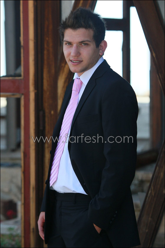 اميليو يطلق أول أغنياته الخاصة صورة رقم 4 اميليو يطلق أول أغنياته الخاصة صورة رقم 4