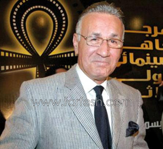 علامات التدهور الصحي والشحوب تبدو على الفنان عزت ابو عوف! صورة رقم 4