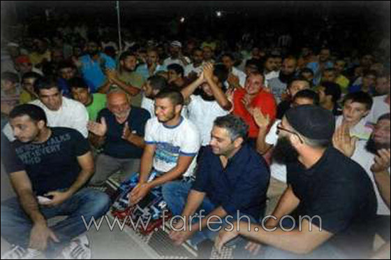 بعد اعتزاله الفن.. فضل شاكر يؤدي صلاة التراويح!! صورة رقم 1 بعد اعتزاله الفن.. فضل شاكر يؤدي صلاة التراويح!! صورة رقم 1