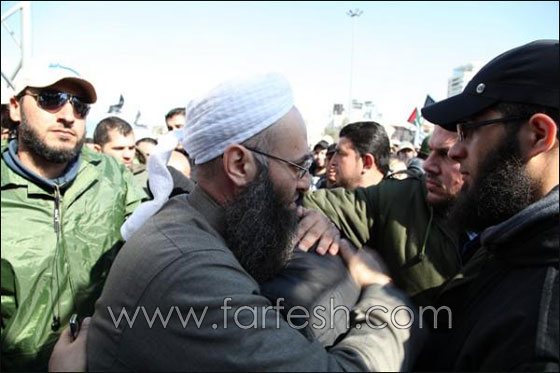 فضل شاكر: انتمي للسلفيين والاسلحة الموجودة معي مرخصة!  صورة رقم 16