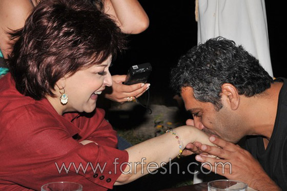 المطالبة بمقاطعة فضل شاكر بعد مطالبته باعتزال وردة الجزائرية صورة رقم 2