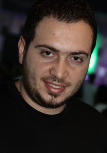 الشاعر فارس اسكندر: فضل ناكر للجميل وتعاملت مع اليسا 