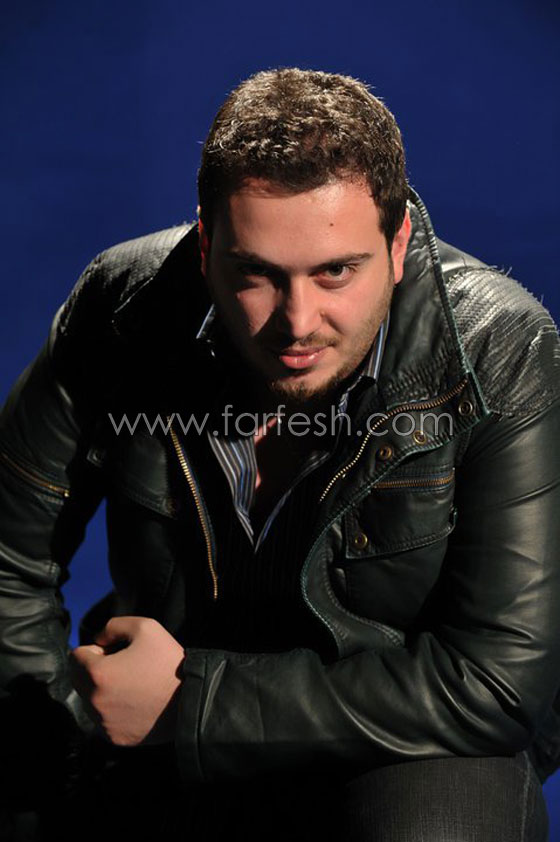 الشاعر فارس اسكندر: فضل ناكر للجميل وتعاملت مع اليسا الشاعر فارس اسكندر: فضل ناكر للجميل وتعاملت مع اليسا