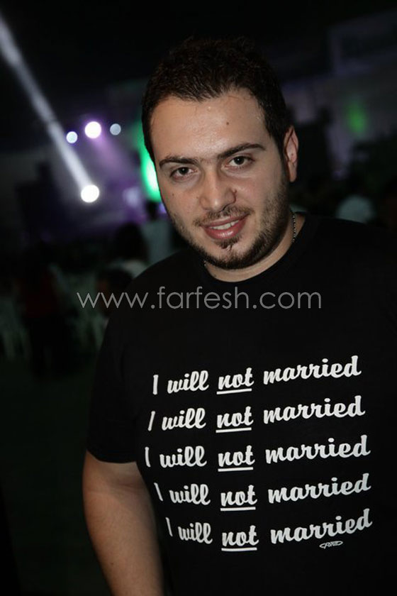 الشاعر فارس اسكندر: فضل ناكر للجميل وتعاملت مع اليسا الشاعر فارس اسكندر: فضل ناكر للجميل وتعاملت مع اليسا