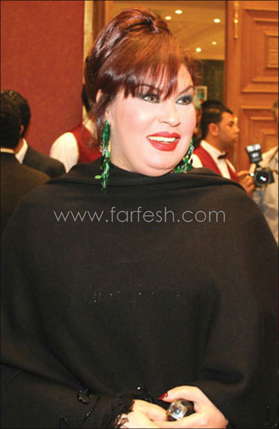 فيفي عبده: حسدوني لاني فقدت 35 كغم واصبت بنزيف بالمعدة! صورة رقم 5 فيفي عبده: حسدوني لاني فقدت 35 كغم واصبت بنزيف بالمعدة! صورة رقم 5