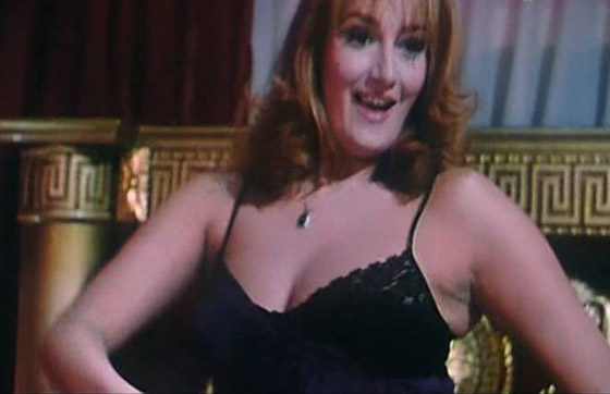 غادة عبد الرازق: لا يوجد ما يبرر أن أتكلم عن أجري!! صورة رقم 7 غادة عبد الرازق: لا يوجد ما يبرر أن أتكلم عن أجري!! صورة رقم 7