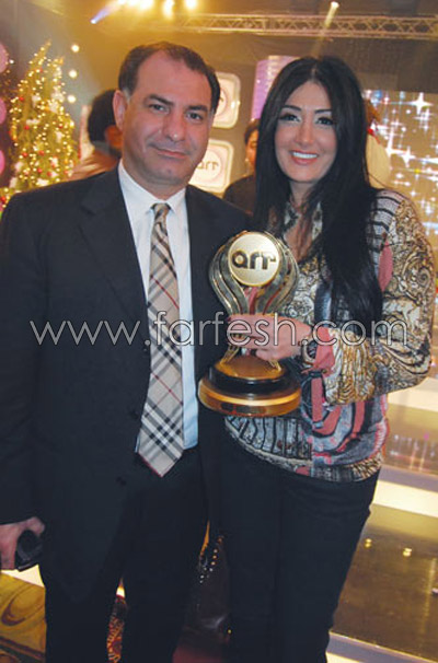 غادة عبد الرازق تؤجل زواجها.. بسبب احداث بورسعيد!  صورة رقم 1