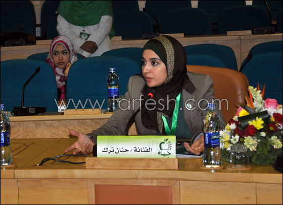 حنان تتصدى للتدخين وسوسن تستشهد بتغريم الزعيم!! صورة رقم 8 حنان تتصدى للتدخين وسوسن تستشهد بتغريم الزعيم!! صورة رقم 8