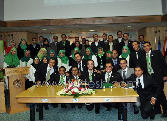 حنان تتصدى للتدخين وسوسن تستشهد بتغريم الزعيم!! صورة رقم 12 حنان تتصدى للتدخين وسوسن تستشهد بتغريم الزعيم!! صورة رقم 12