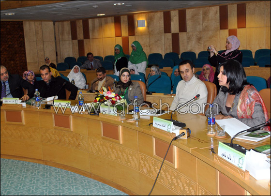 حنان تتصدى للتدخين وسوسن تستشهد بتغريم الزعيم!! صورة رقم 25 حنان تتصدى للتدخين وسوسن تستشهد بتغريم الزعيم!! صورة رقم 25