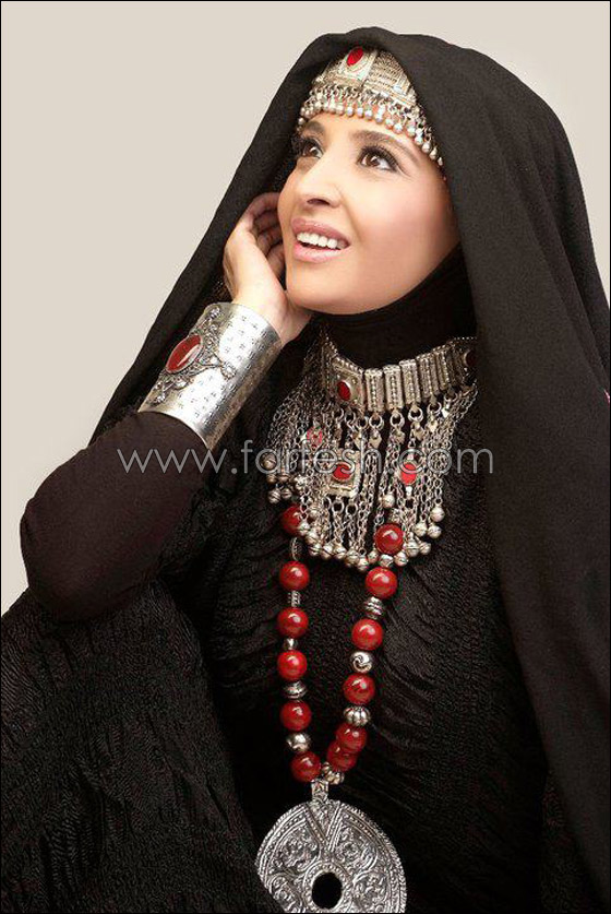 بعد اعتزالها الفن: حنان ترك تتجه الى عالم تقديم البرامج التلفزيونية صورة رقم 5 بعد اعتزالها الفن: حنان ترك تتجه الى عالم تقديم البرامج التلفزيونية صورة رقم 5