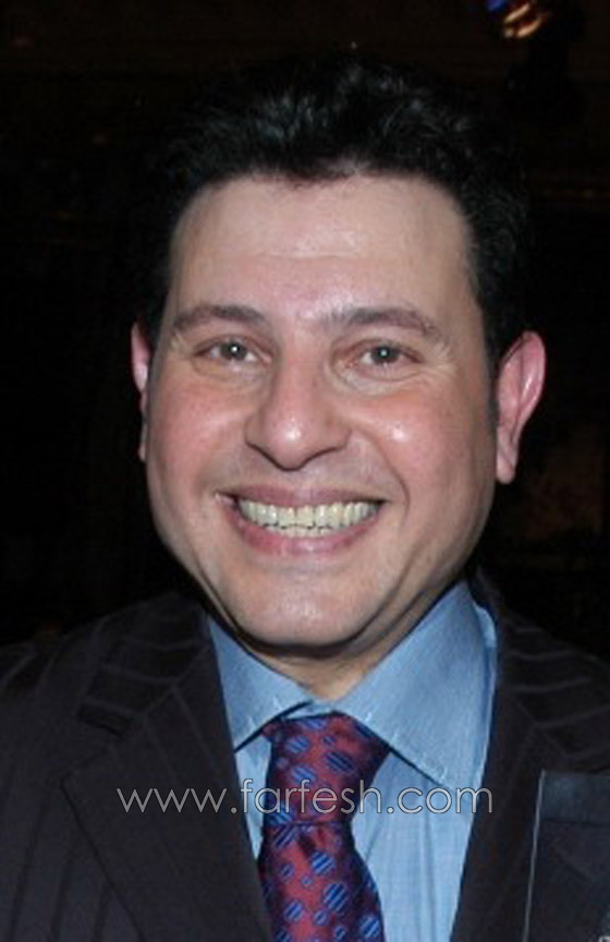 هاني شاكر يكشف لمسلسلات اون لاين سر ملعب كرة اليد في فيلته صورة رقم 3 هاني شاكر يكشف لمسلسلات اون لاين سر ملعب كرة اليد في فيلته صورة رقم 3