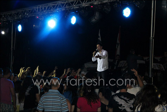 بالصور.. هشام الحاج يفتتح مهرجان المعهد الأنطوني!  صورة رقم 7