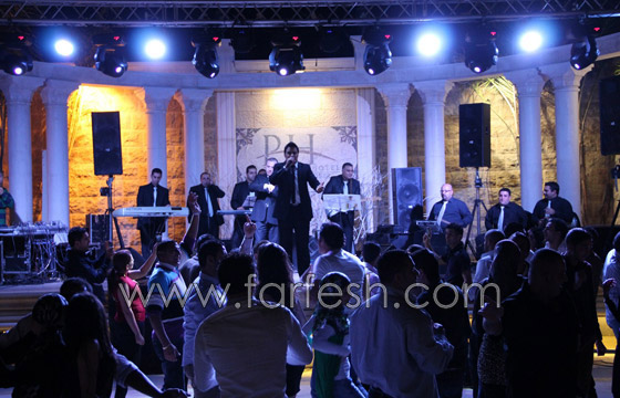 صور من حفلات العيد للفنان هشام الحاج في لبنان     صورة رقم 17