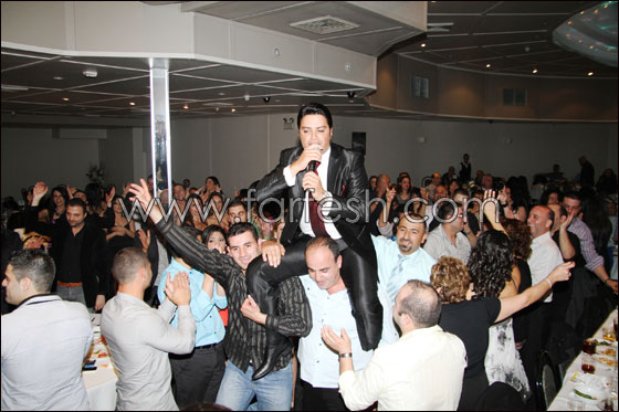 النجم هشام الحاج يحيي اول حفل في سيدنس!   صورة رقم 5