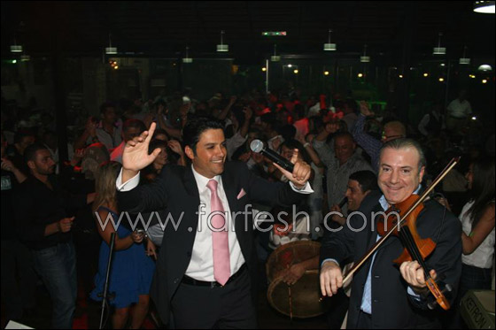 مسلسلات اون لاين ينقل لكم صورا من حفل هشام الحاج في المختار!!   صورة رقم 16