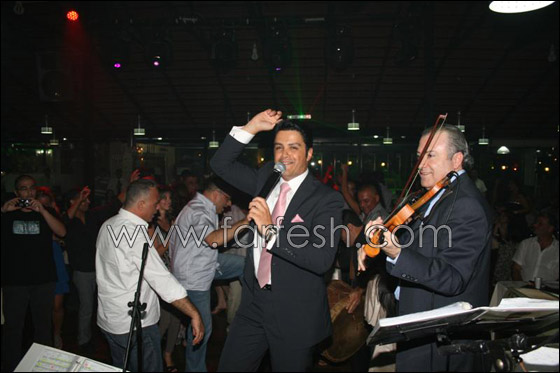 مسلسلات اون لاين ينقل لكم صورا من حفل هشام الحاج في المختار!!   صورة رقم 11