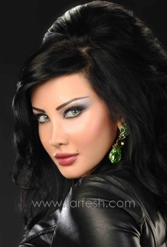 جيني اسبر: تكريمي من أهل بلدي في المغترب وسام على صدري صورة رقم 3 جيني اسبر: تكريمي من أهل بلدي في المغترب وسام على صدري صورة رقم 3